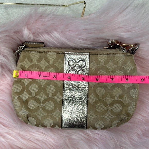 VintageCoach Tan and Silver Signature Wristlet - Picture 7 of 9
